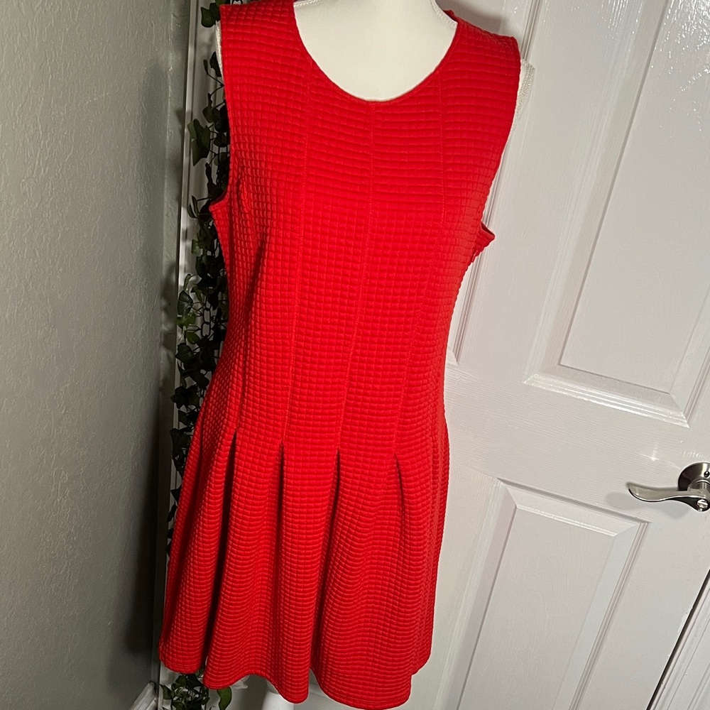 💃🏽H&M Sleeveless Red Dress